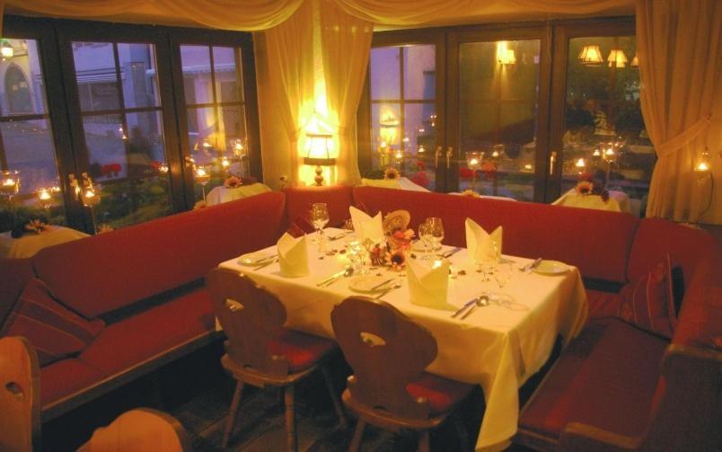 Hotel Zum Treuen Bartel à Markgröningen Extérieur photo